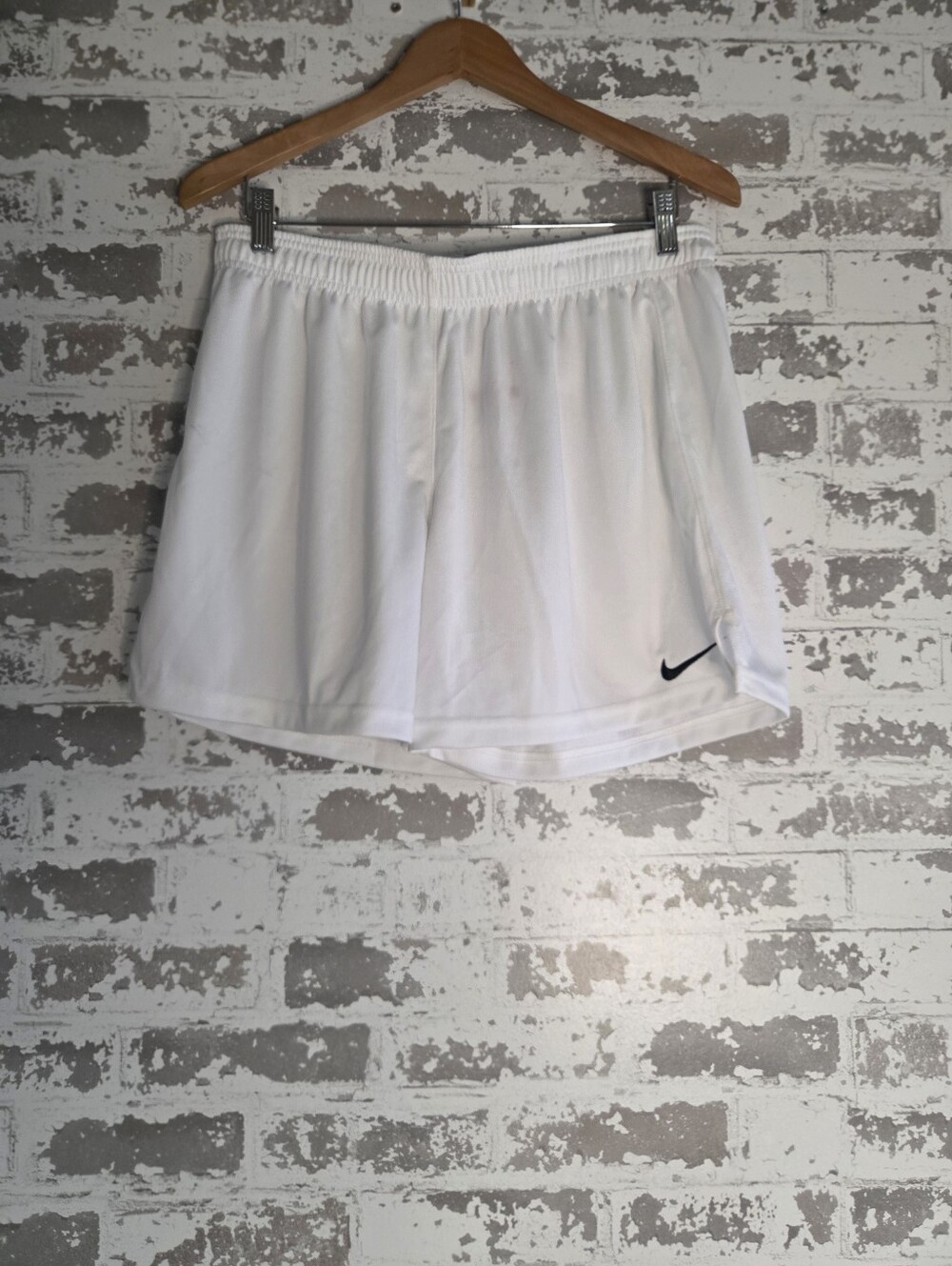 NWT Nike White Dri-FIT Club Speed Lacrosse Shorts Women’s L DO8838-106